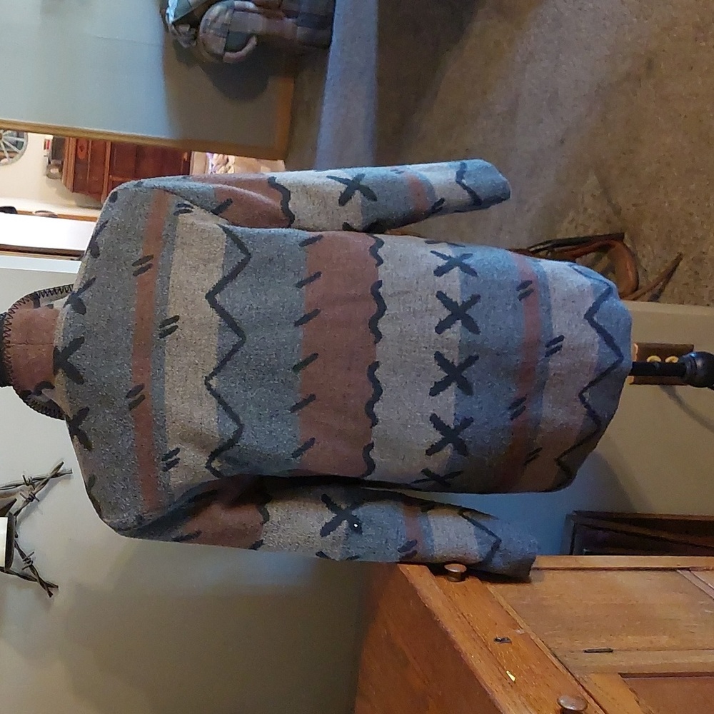 Ladies jacket - Picture 2 of 3